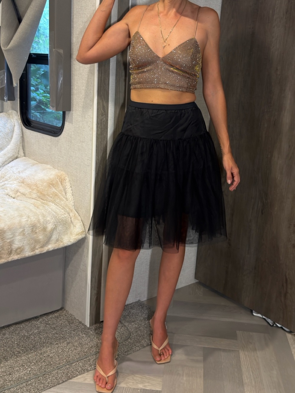 Y2K Banana Republic Tulle Knee Length Skirt in Black Size 4 Petite